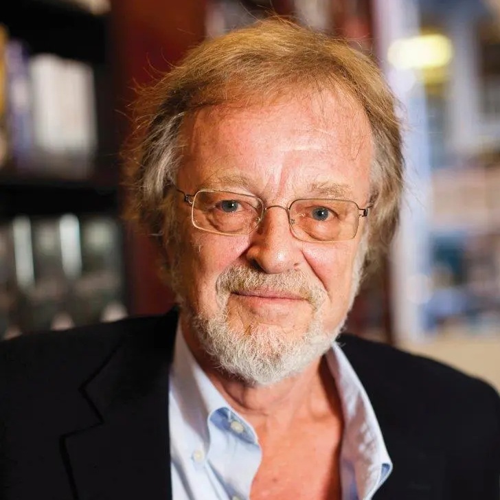 Bernard-Cornwell-author-photo